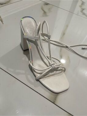 Liliana White Strappy Block Heel Sandals
